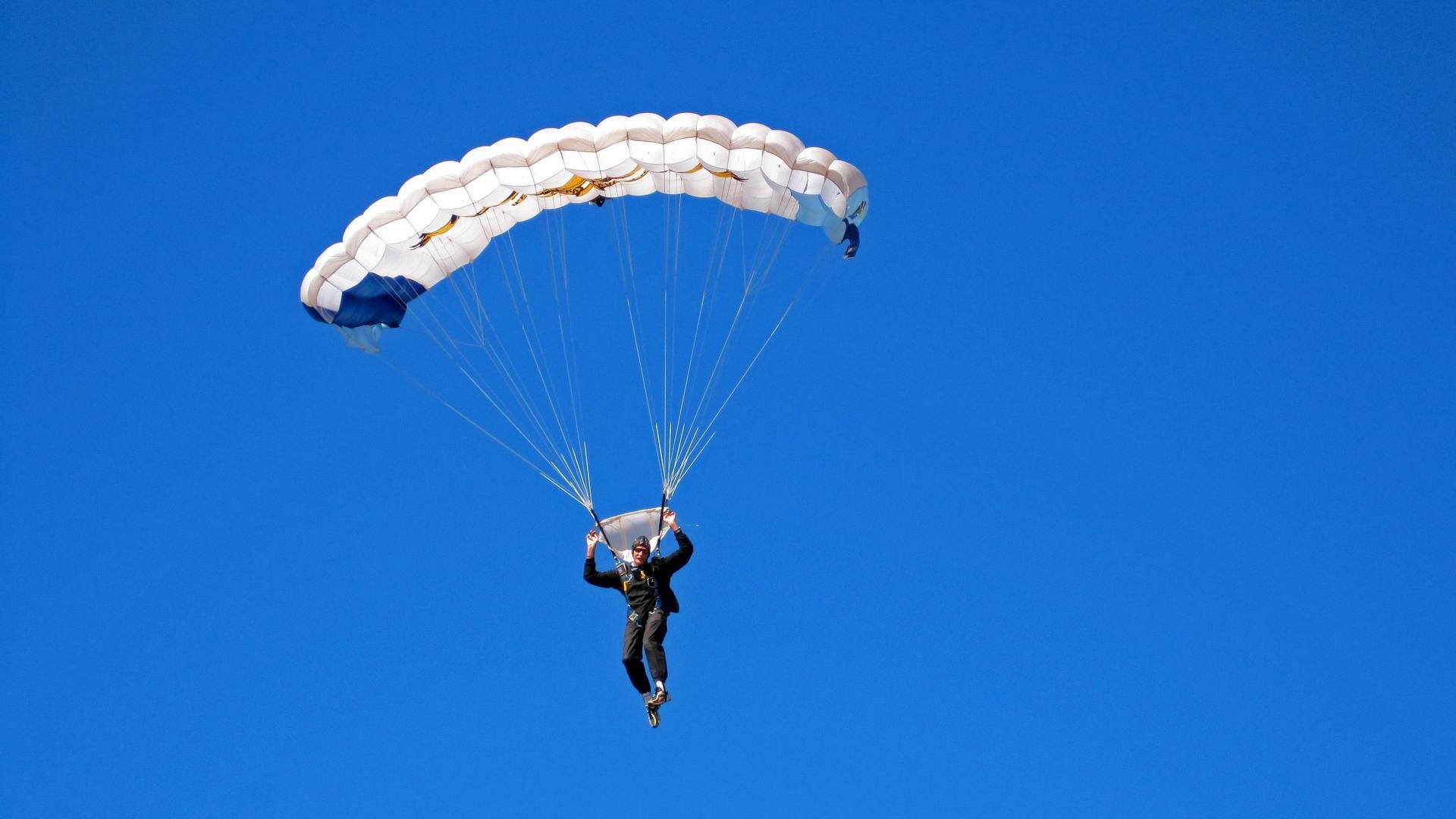 开云体育中国官方网站-冰雪战术揭秘：塞内加尔在鞋底贴羊皮防滑